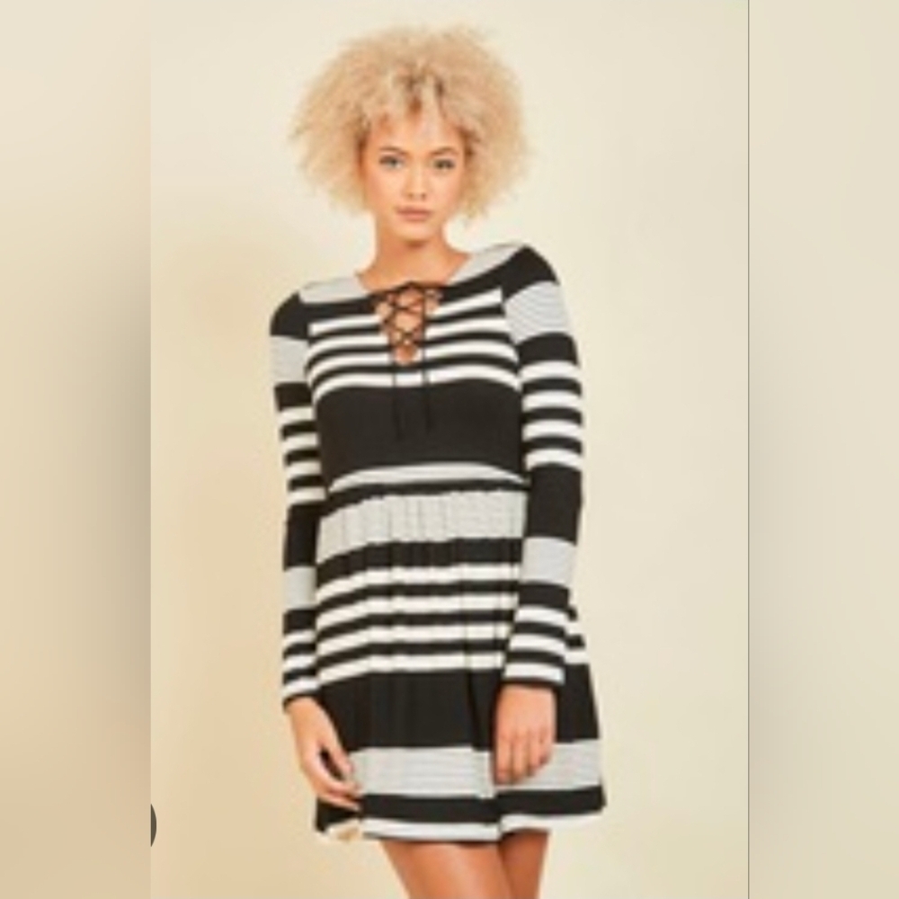 Fervour Black And Cream Striped Long Sleeve Stretch Mini Dress 1X (6025)